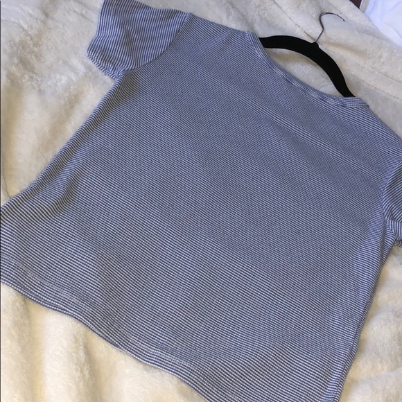 Brandy Melville hardly worn top - Picture 4 of 4